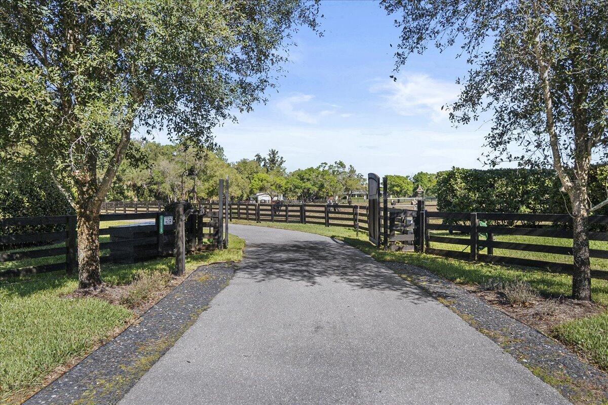 JUPITER FARMS & GROVES - Residential