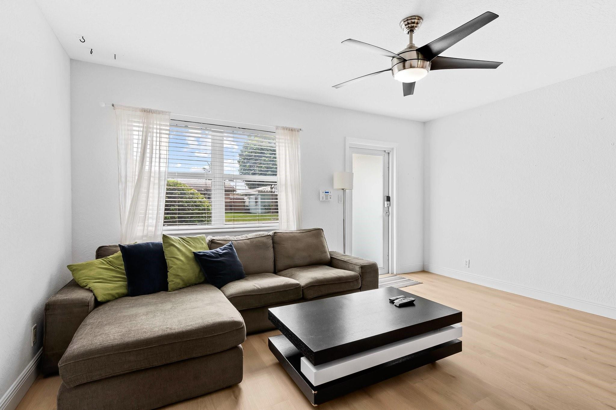 North Andrews Gardens 30- - Residential