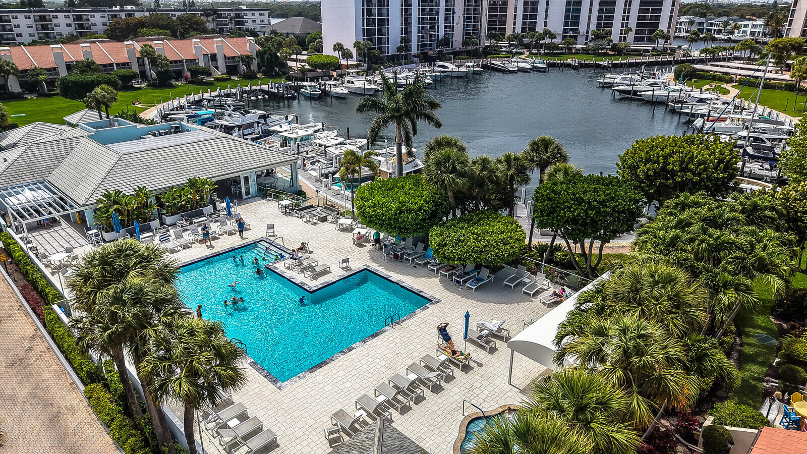 YACHT & RACQUET CLUB OF BOCA RATON CONDO - Residential Lease