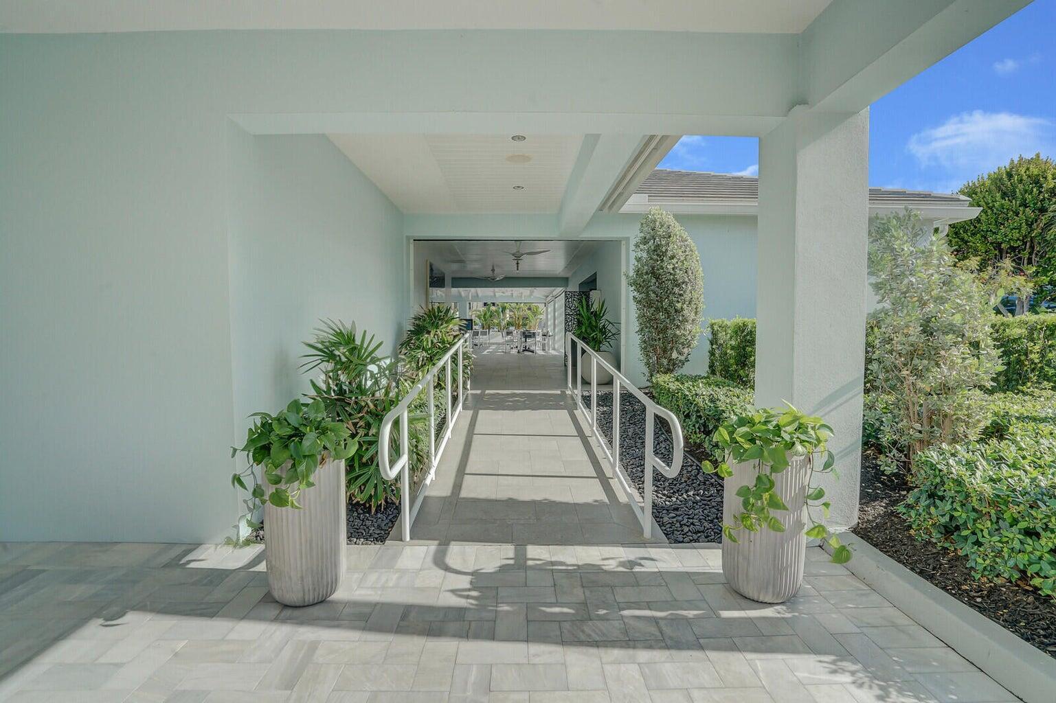 YACHT & RACQUET CLUB OF BOCA RATON CONDO - Residential Lease