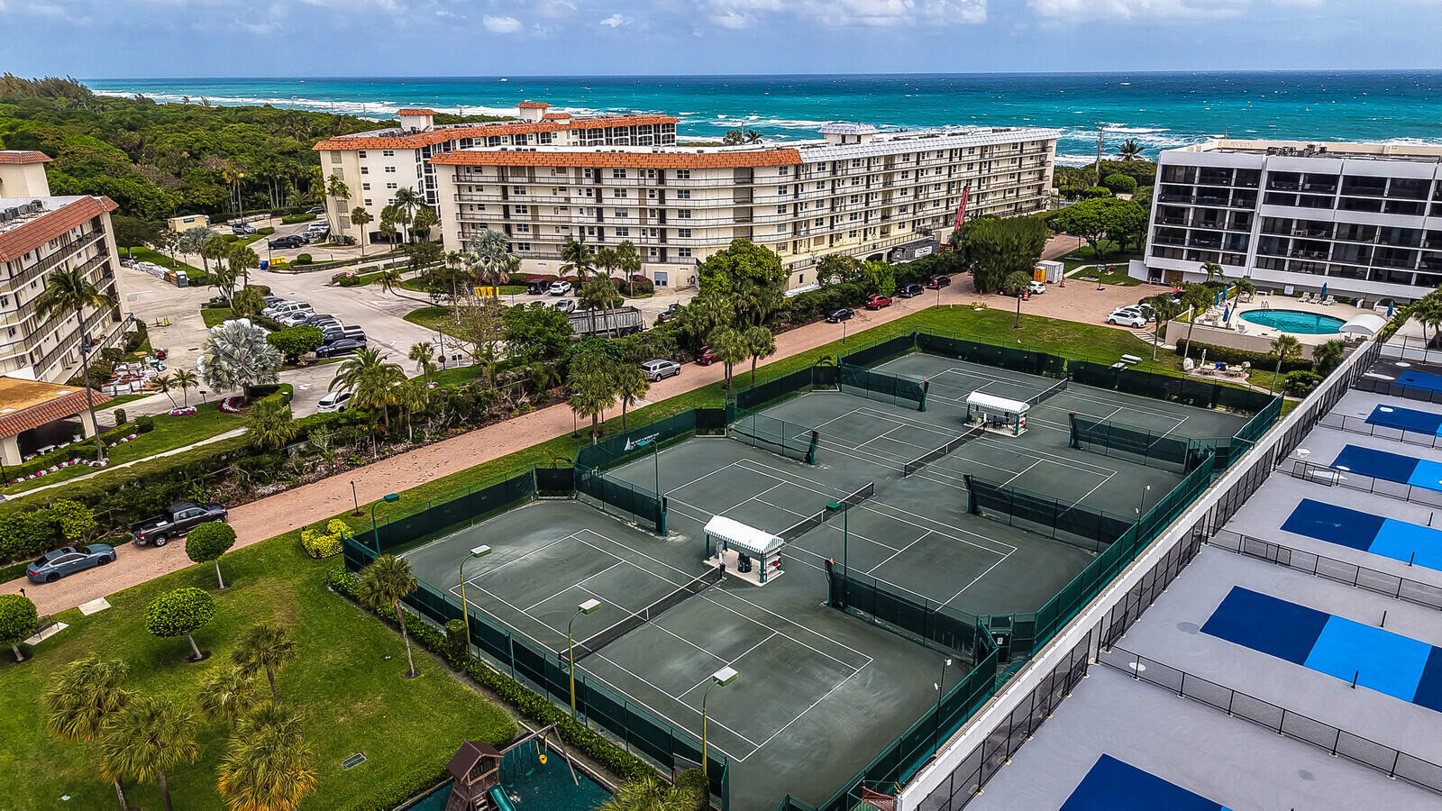 YACHT & RACQUET CLUB OF BOCA RATON CONDO - Residential Lease