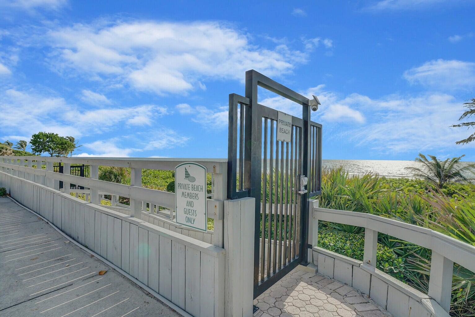YACHT & RACQUET CLUB OF BOCA RATON CONDO - Residential Lease