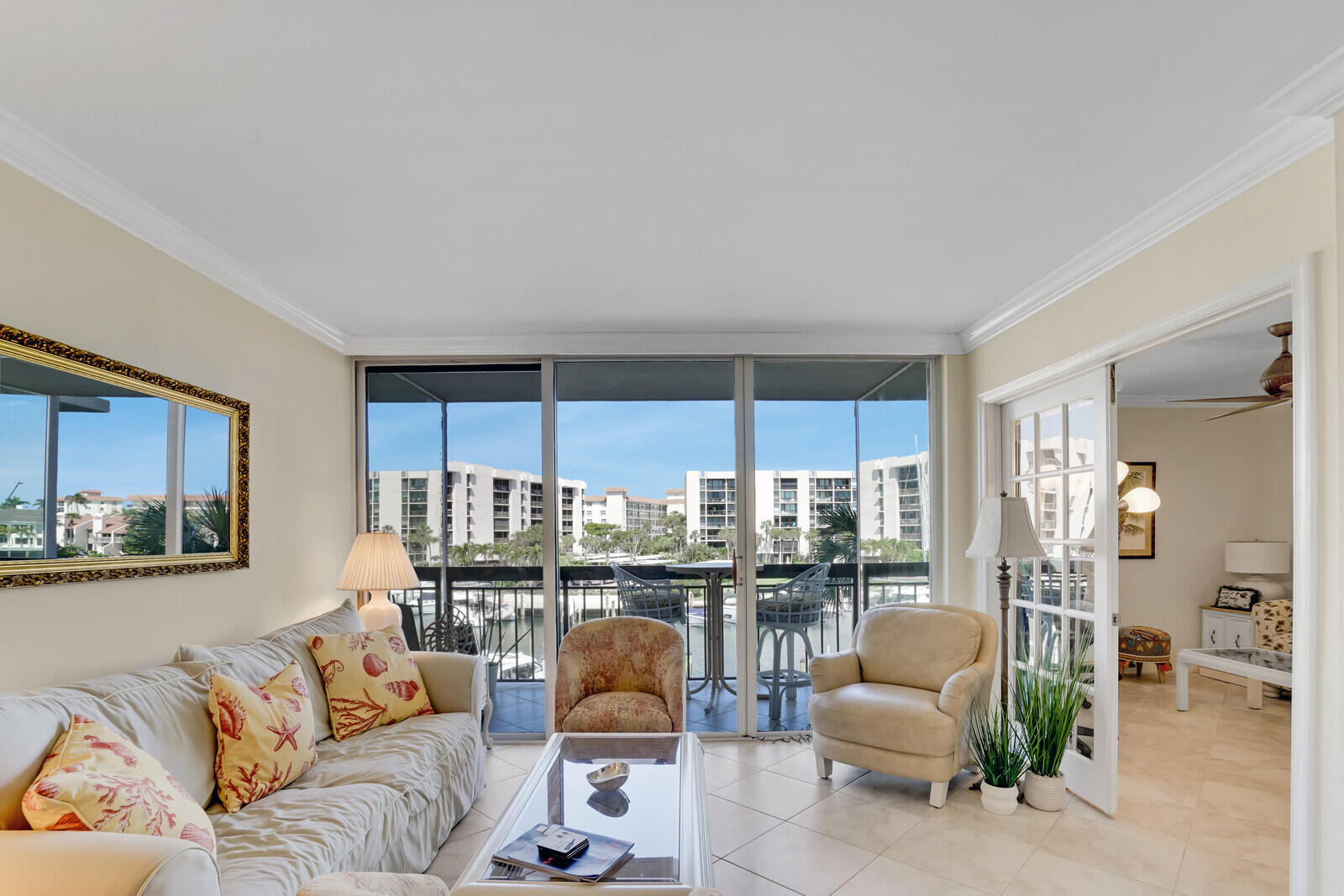 YACHT & RACQUET CLUB OF BOCA RATON CONDO - Residential Lease