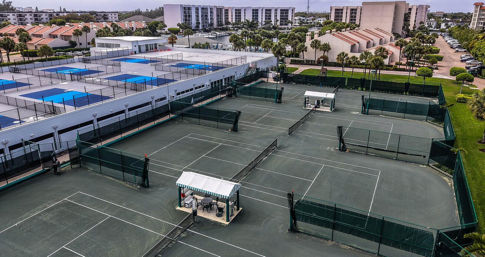 YACHT & RACQUET CLUB OF BOCA RATON CONDO - Residential Lease