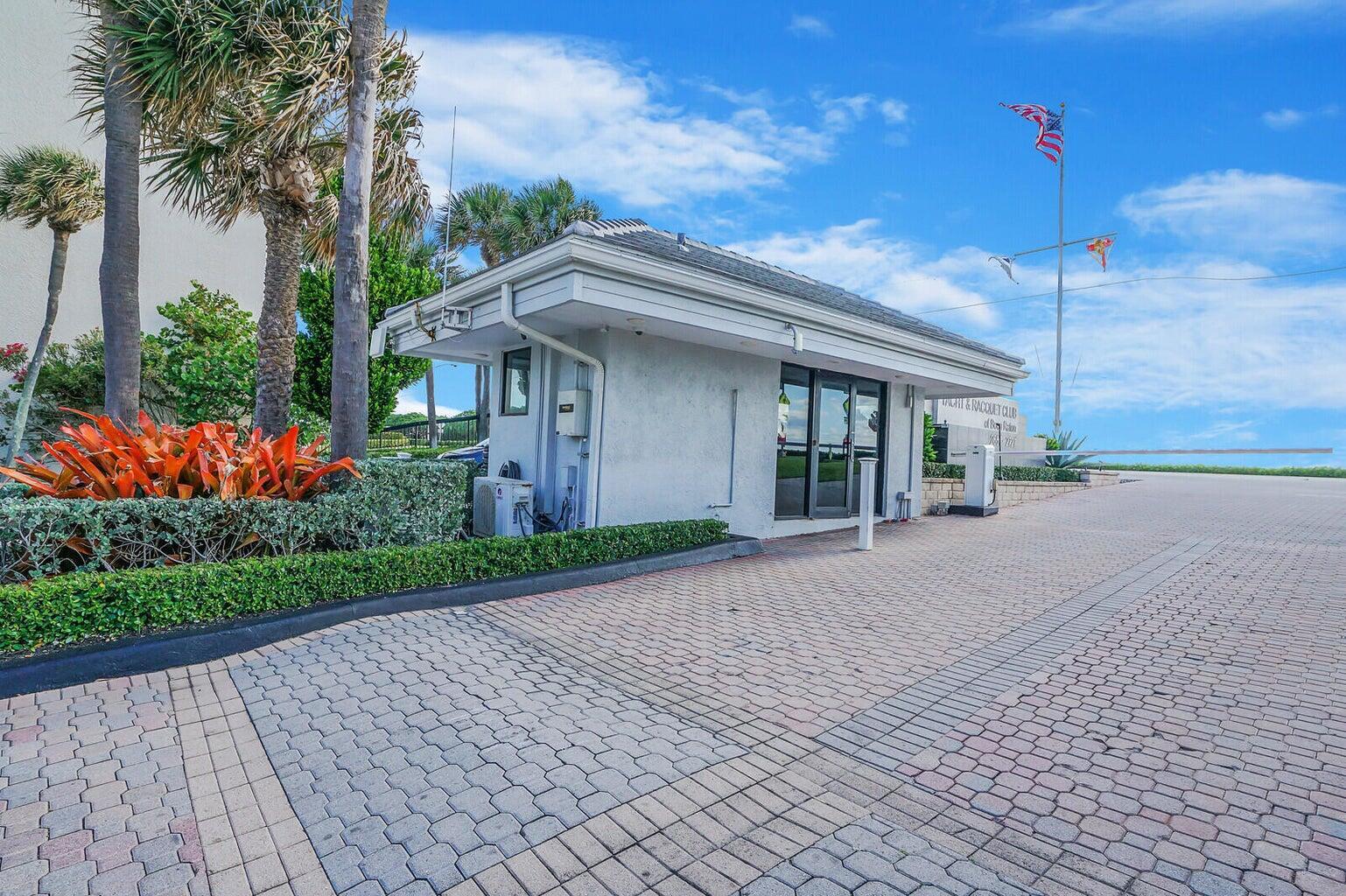 YACHT & RACQUET CLUB OF BOCA RATON CONDO - Residential Lease