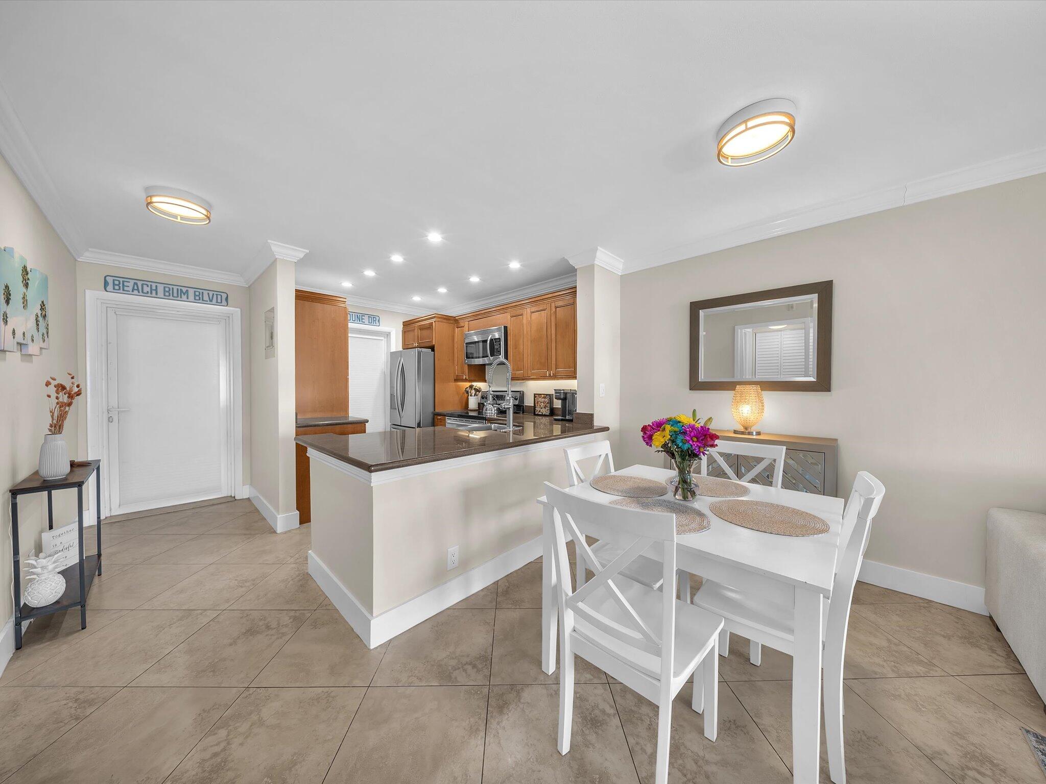 NORTH LEISURE GARDENS CONDO - Residential