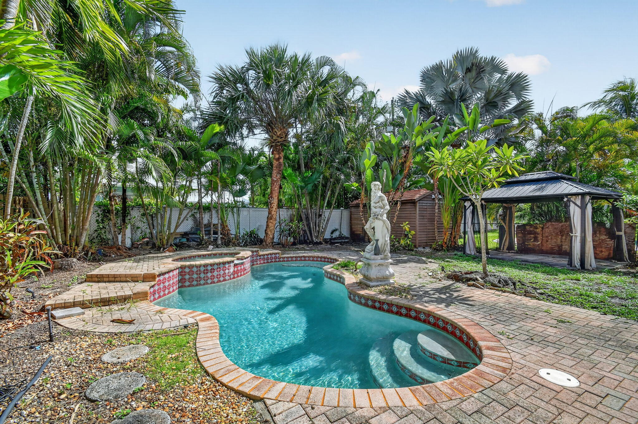 DELL PARK - Residential