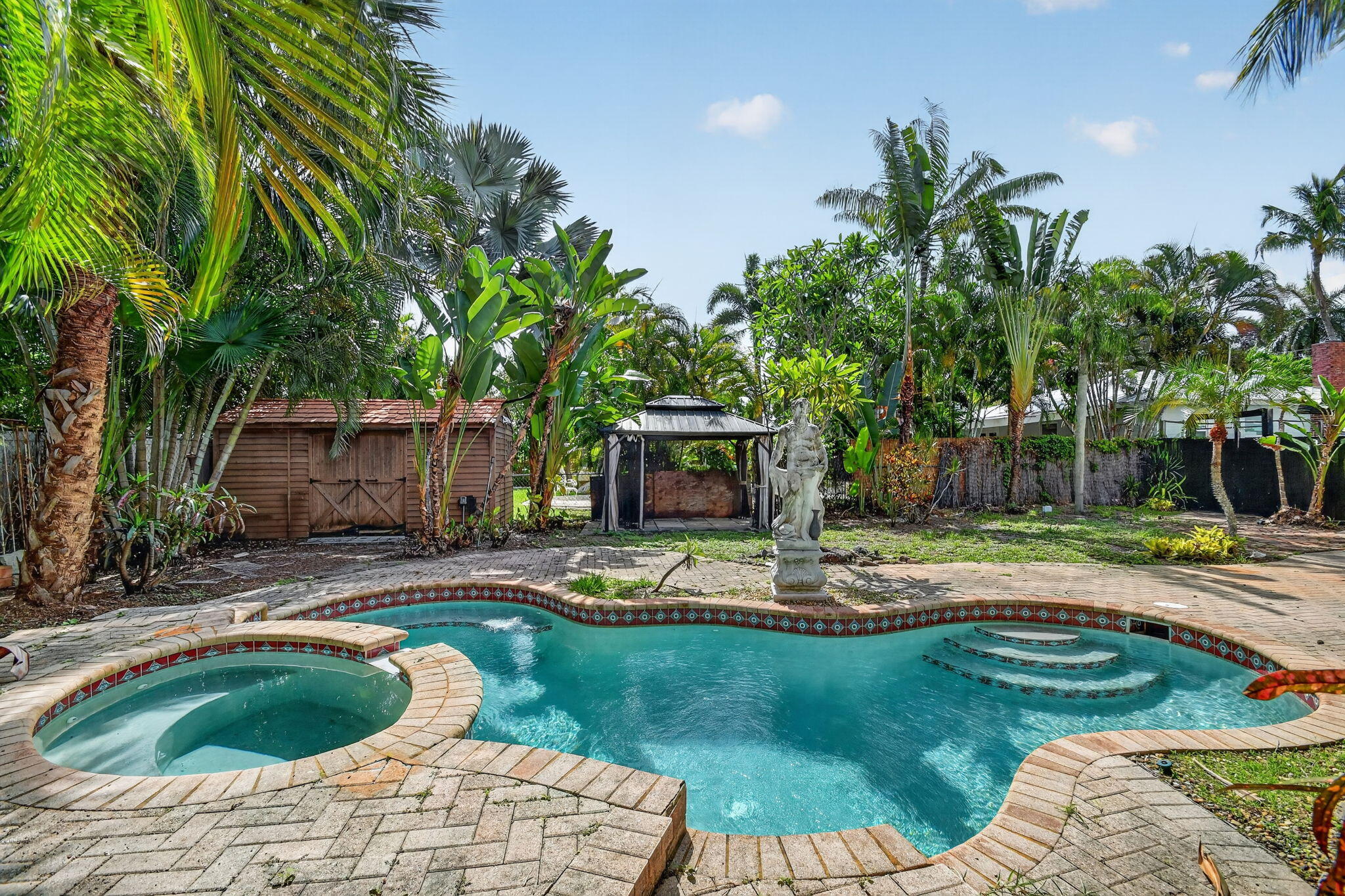 DELL PARK - Residential