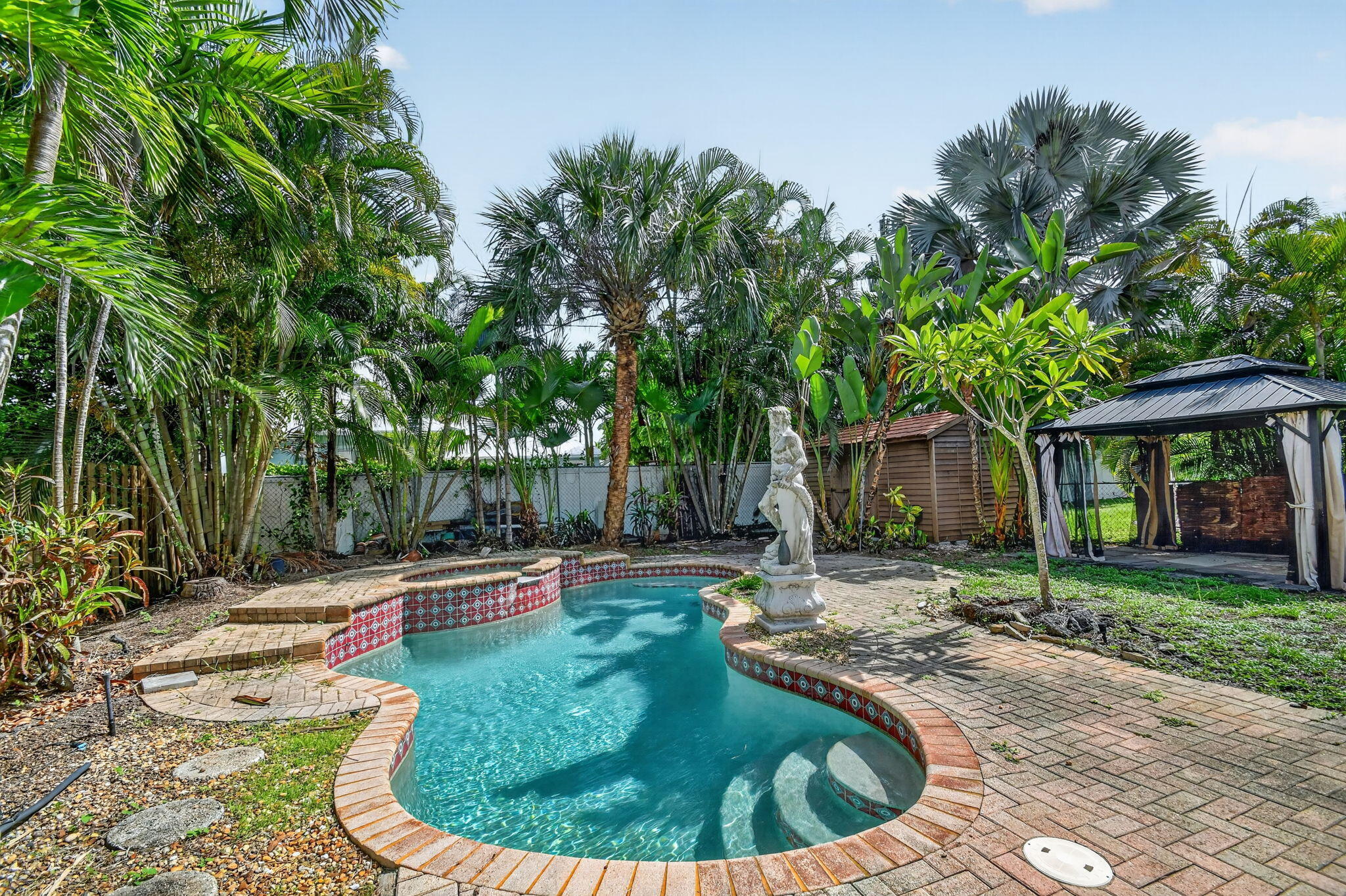 DELL PARK - Residential