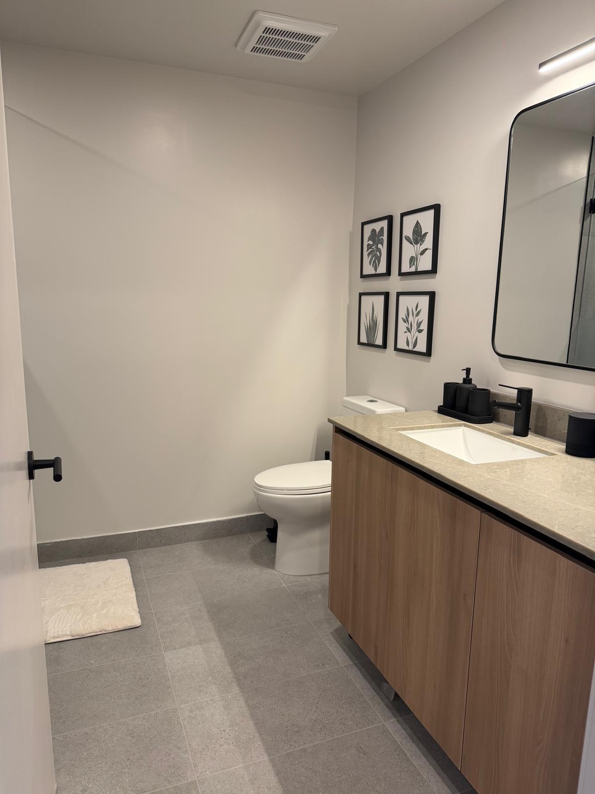 CITY OF MIAMI NORTH BLK 62 PB B-41 - Residential Lease