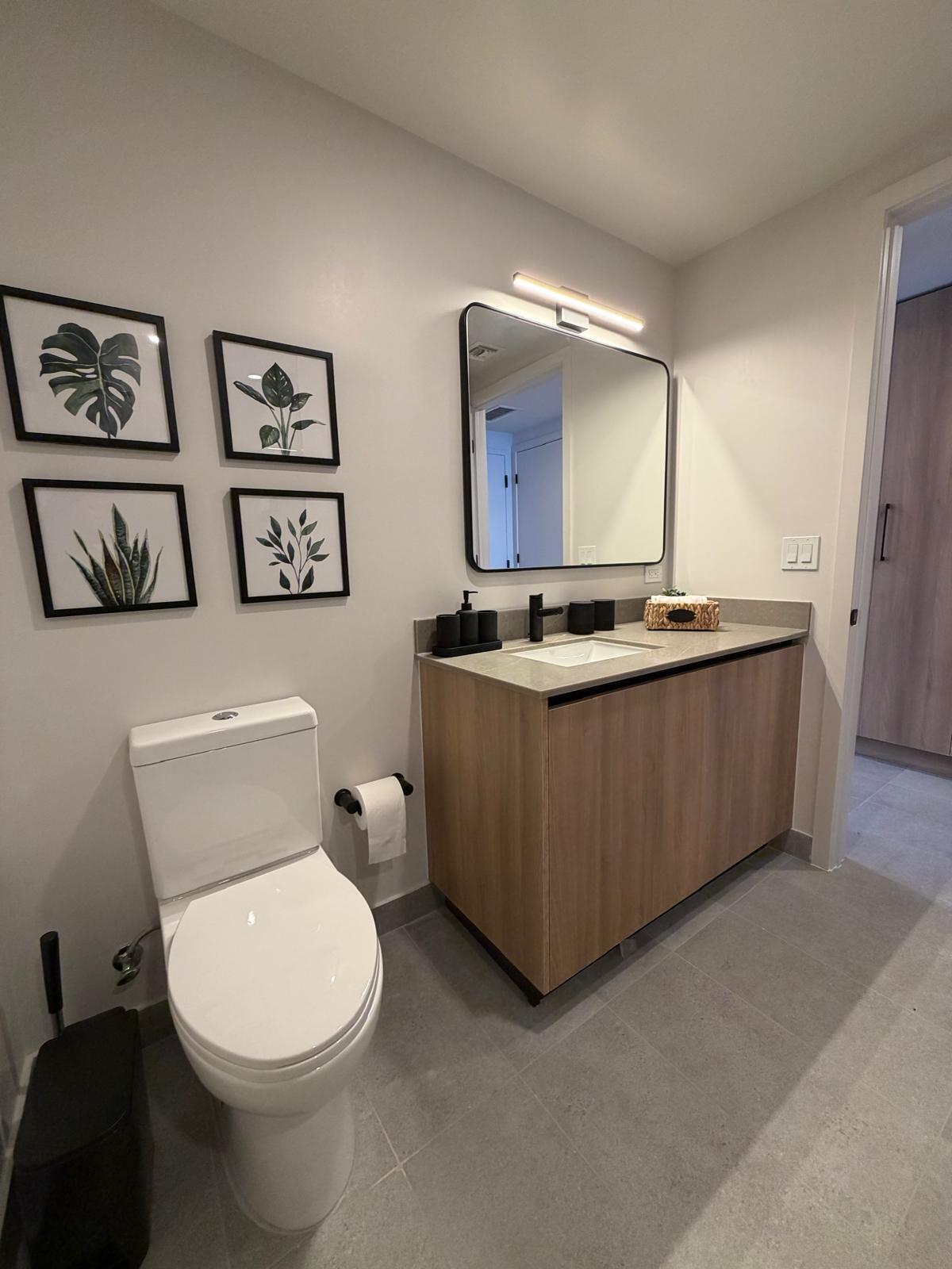 CITY OF MIAMI NORTH BLK 62 PB B-41 - Residential Lease