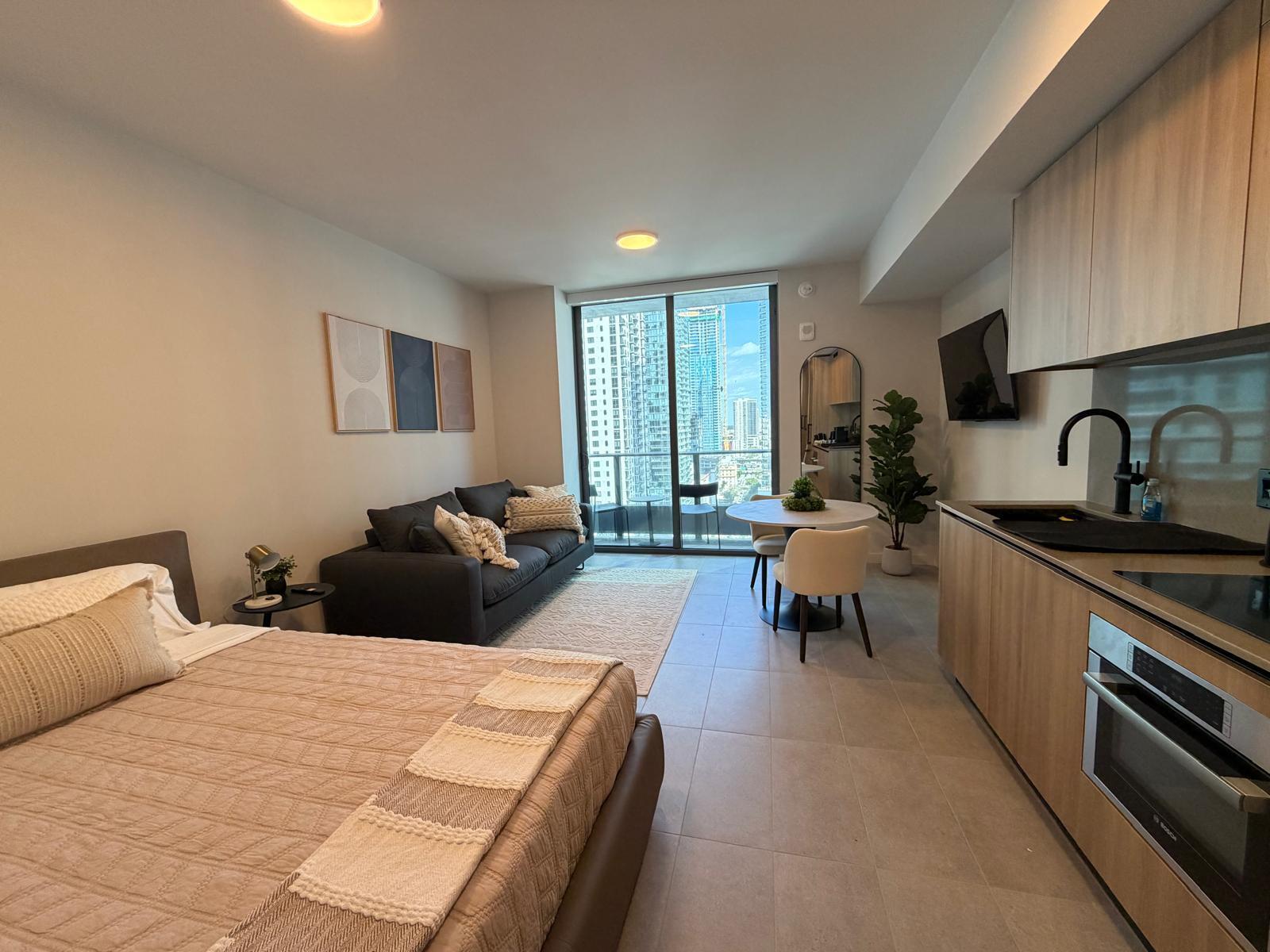 CITY OF MIAMI NORTH BLK 62 PB B-41 - Residential Lease