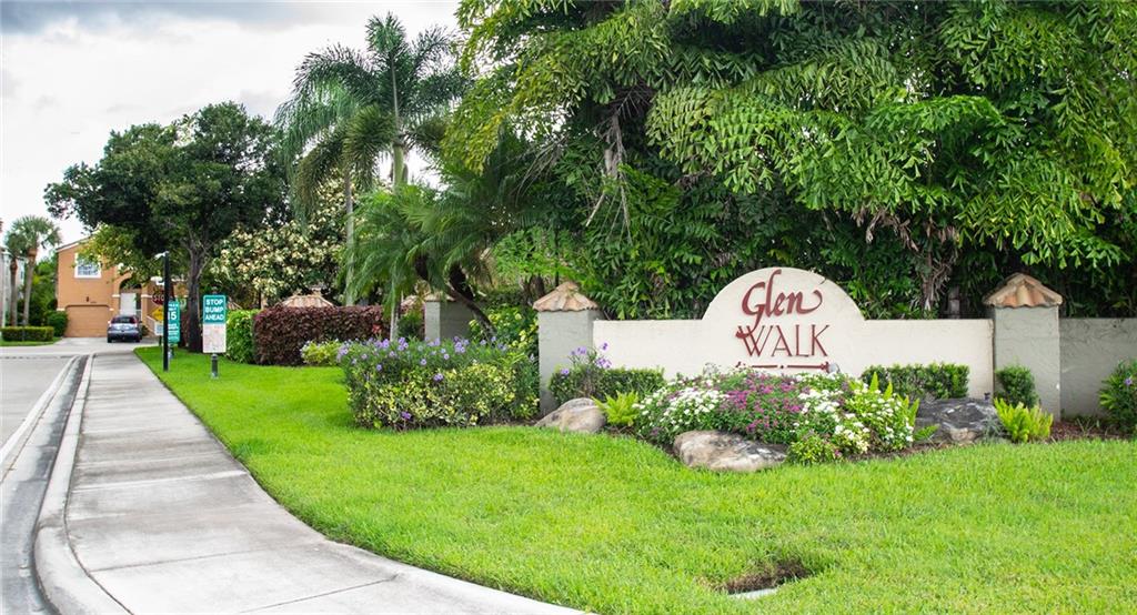 GLEN WALK - Residential