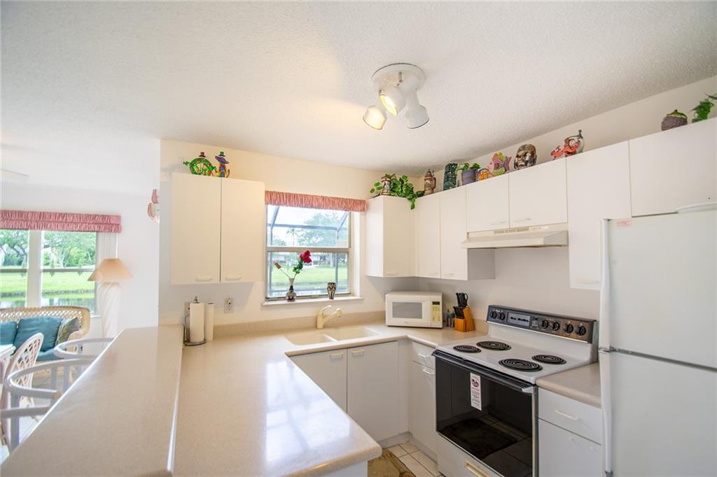 GLEN WALK - Residential