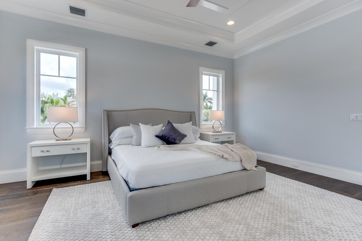 ROYAL PALM YACHT & COUNTRY CLUB - Residential