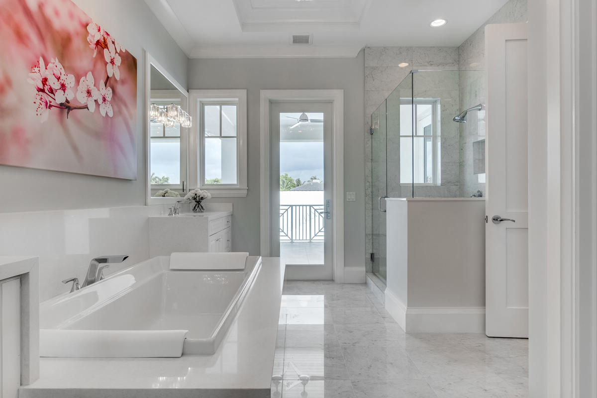 ROYAL PALM YACHT & COUNTRY CLUB - Residential