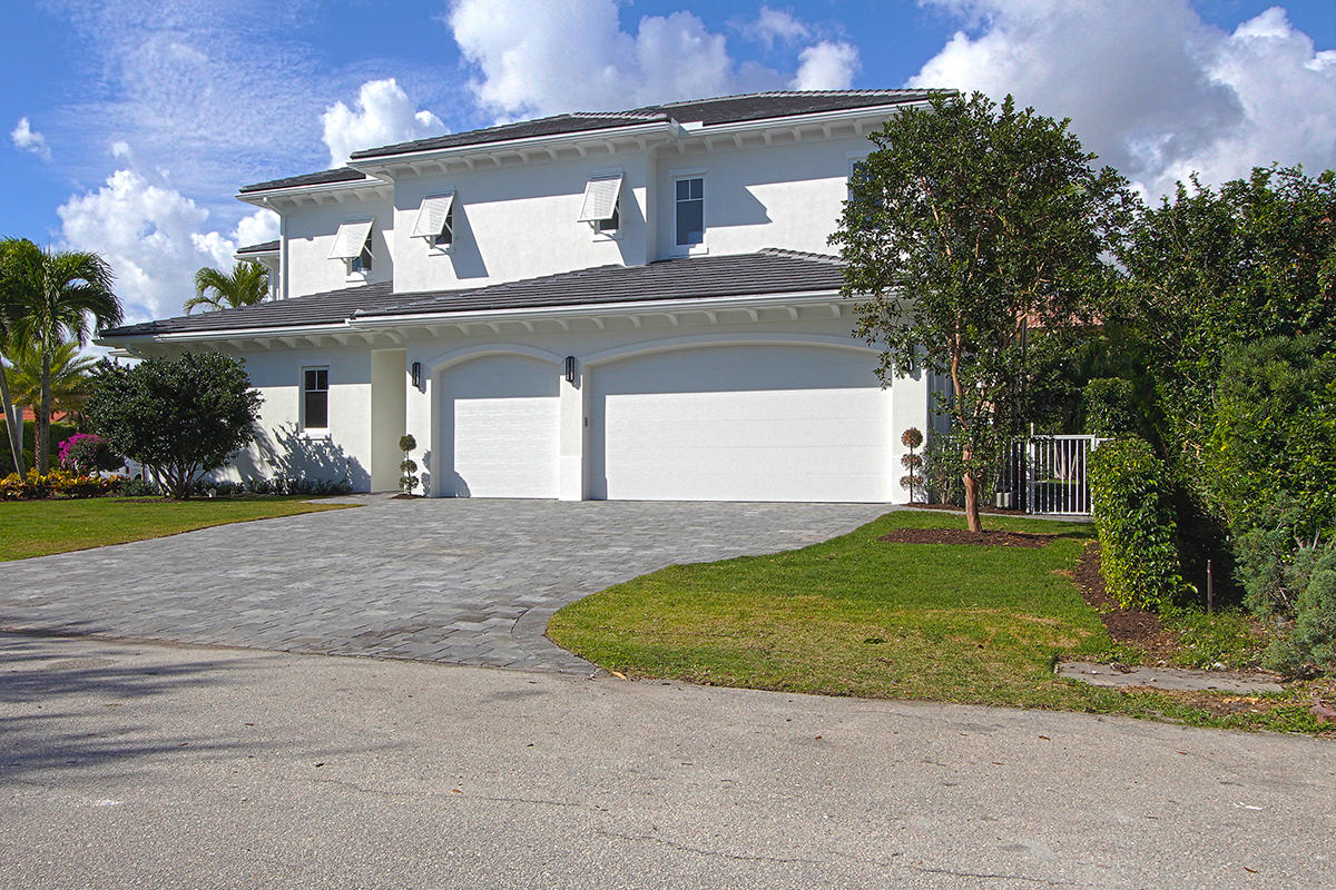 ROYAL PALM YACHT & COUNTRY CLUB - Residential