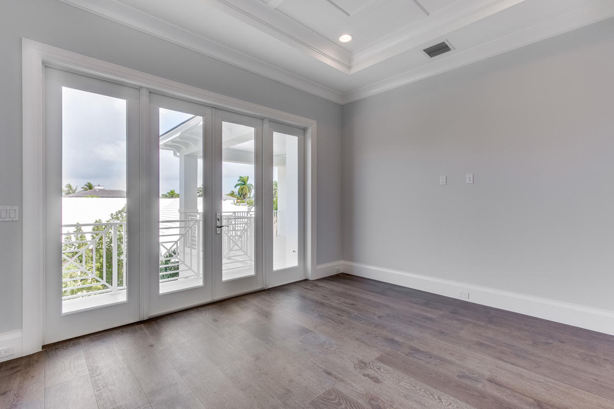 ROYAL PALM YACHT & COUNTRY CLUB - Residential