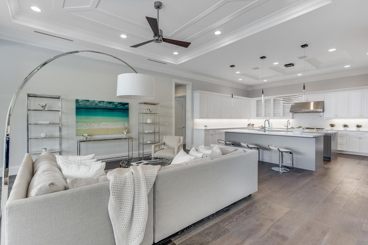 ROYAL PALM YACHT & COUNTRY CLUB - Residential