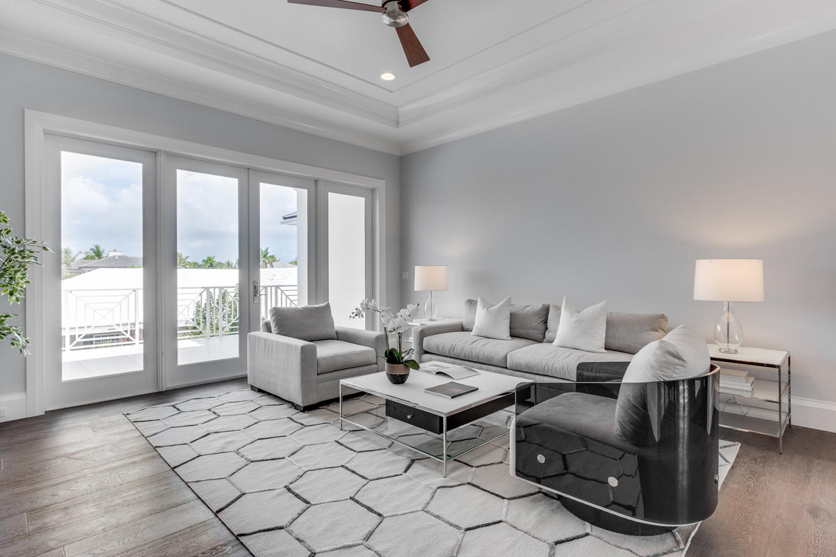ROYAL PALM YACHT & COUNTRY CLUB - Residential