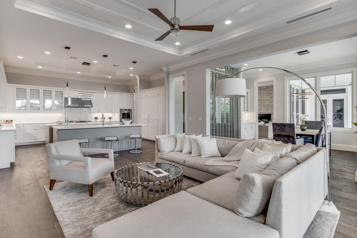 ROYAL PALM YACHT & COUNTRY CLUB - Residential