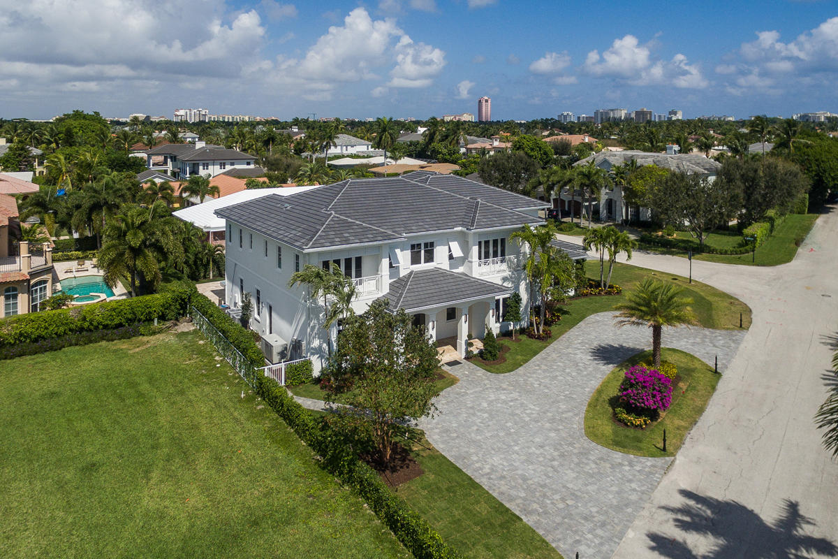 ROYAL PALM YACHT & COUNTRY CLUB - Residential