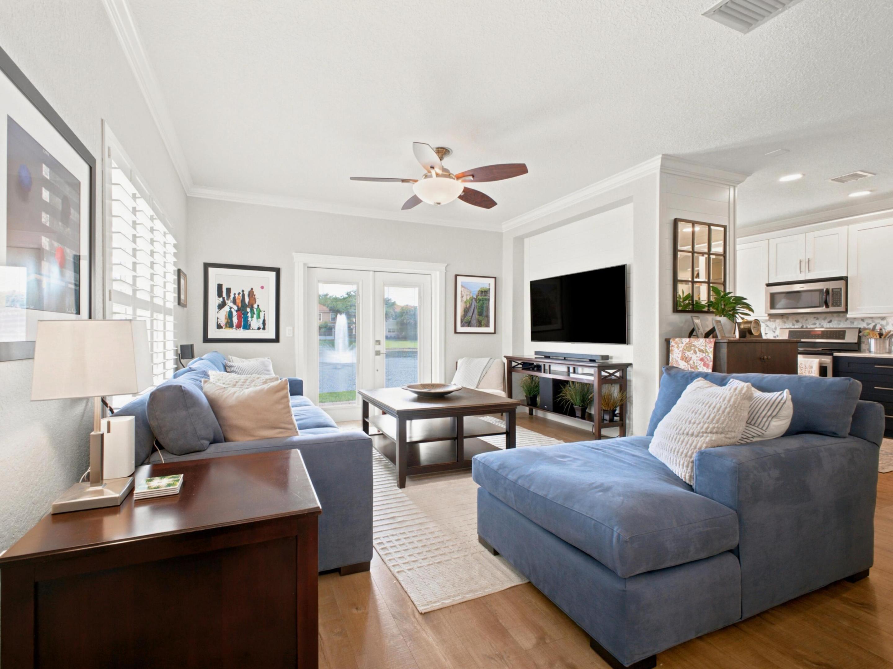 VERONA PALMS - Residential