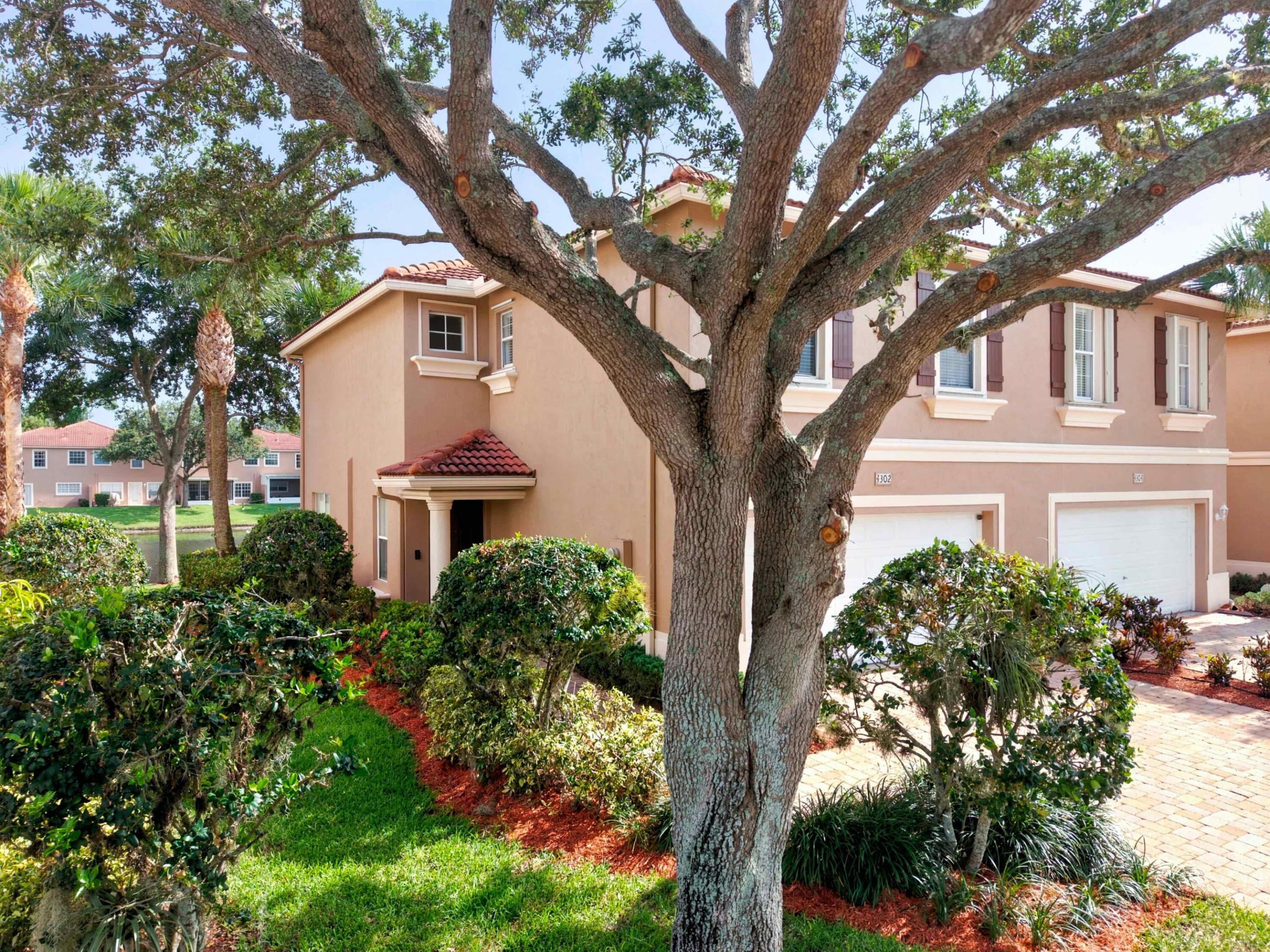 VERONA PALMS - Residential