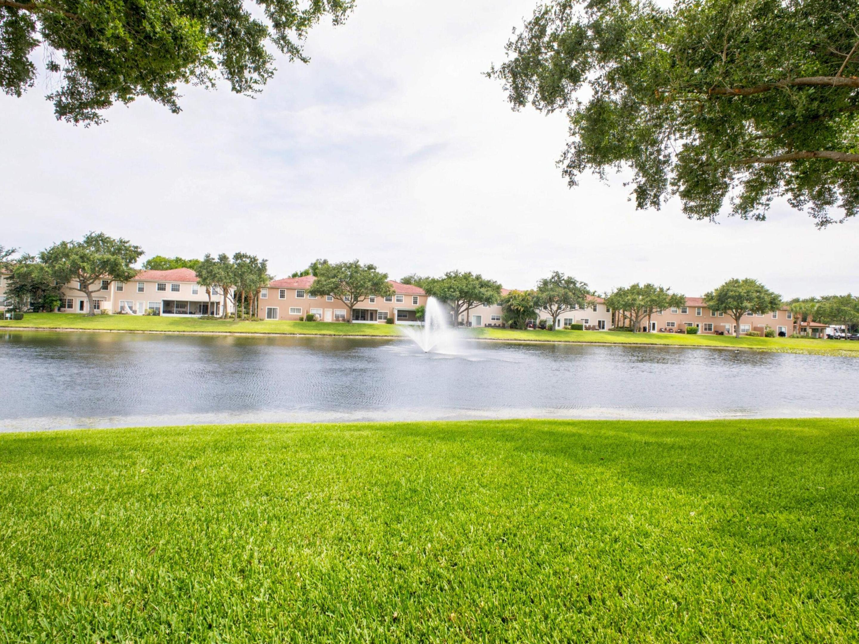 VERONA PALMS - Residential