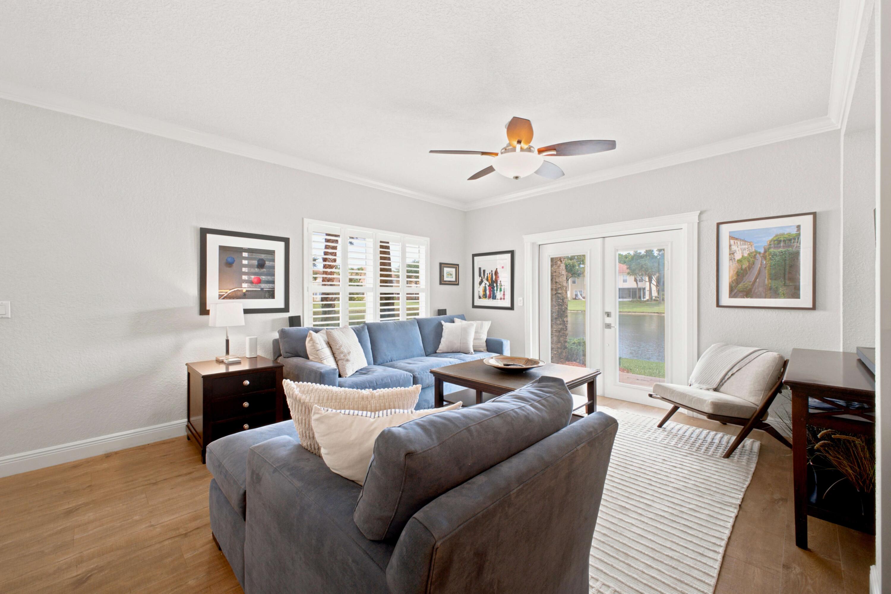 VERONA PALMS - Residential