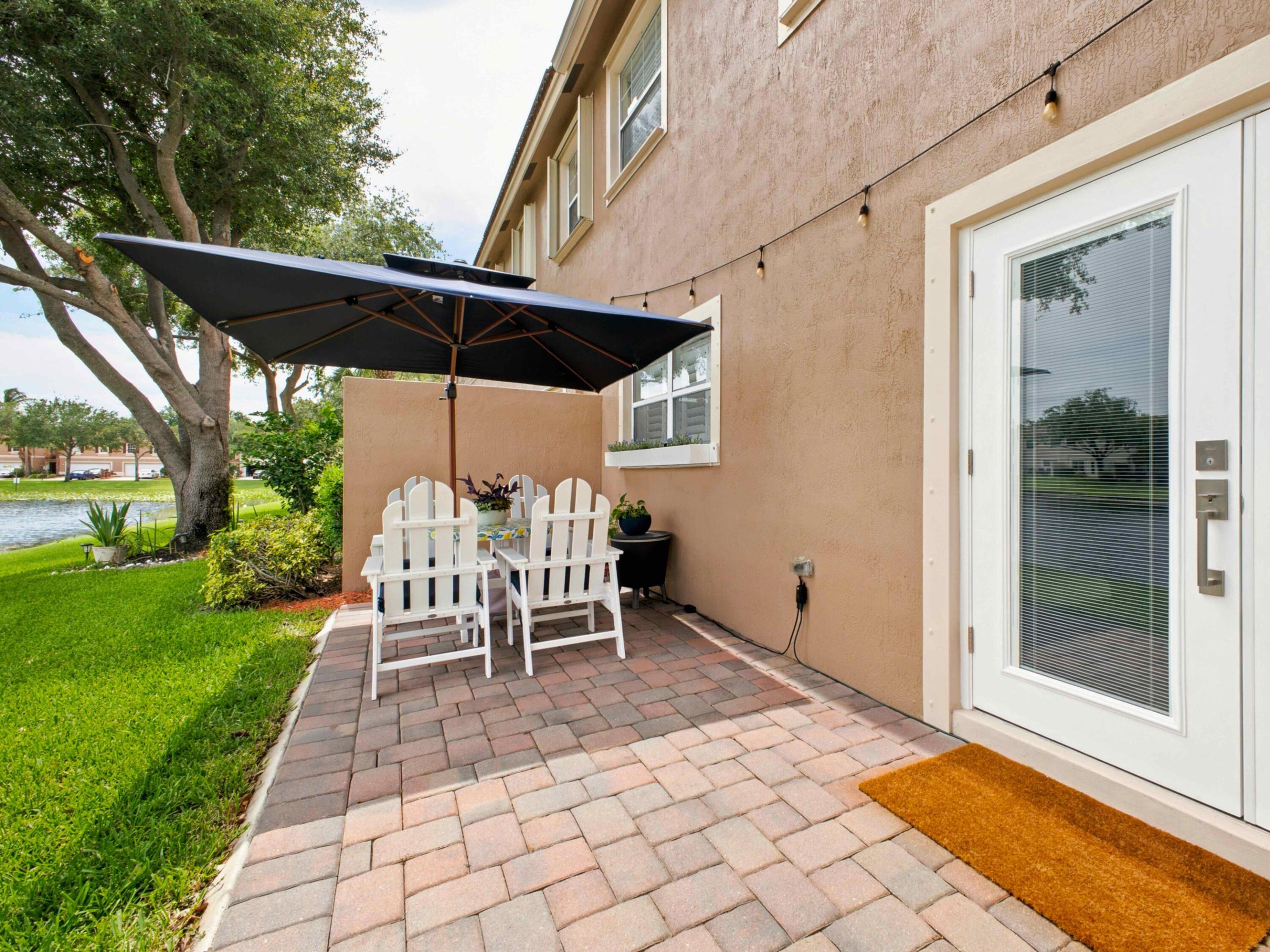 VERONA PALMS - Residential