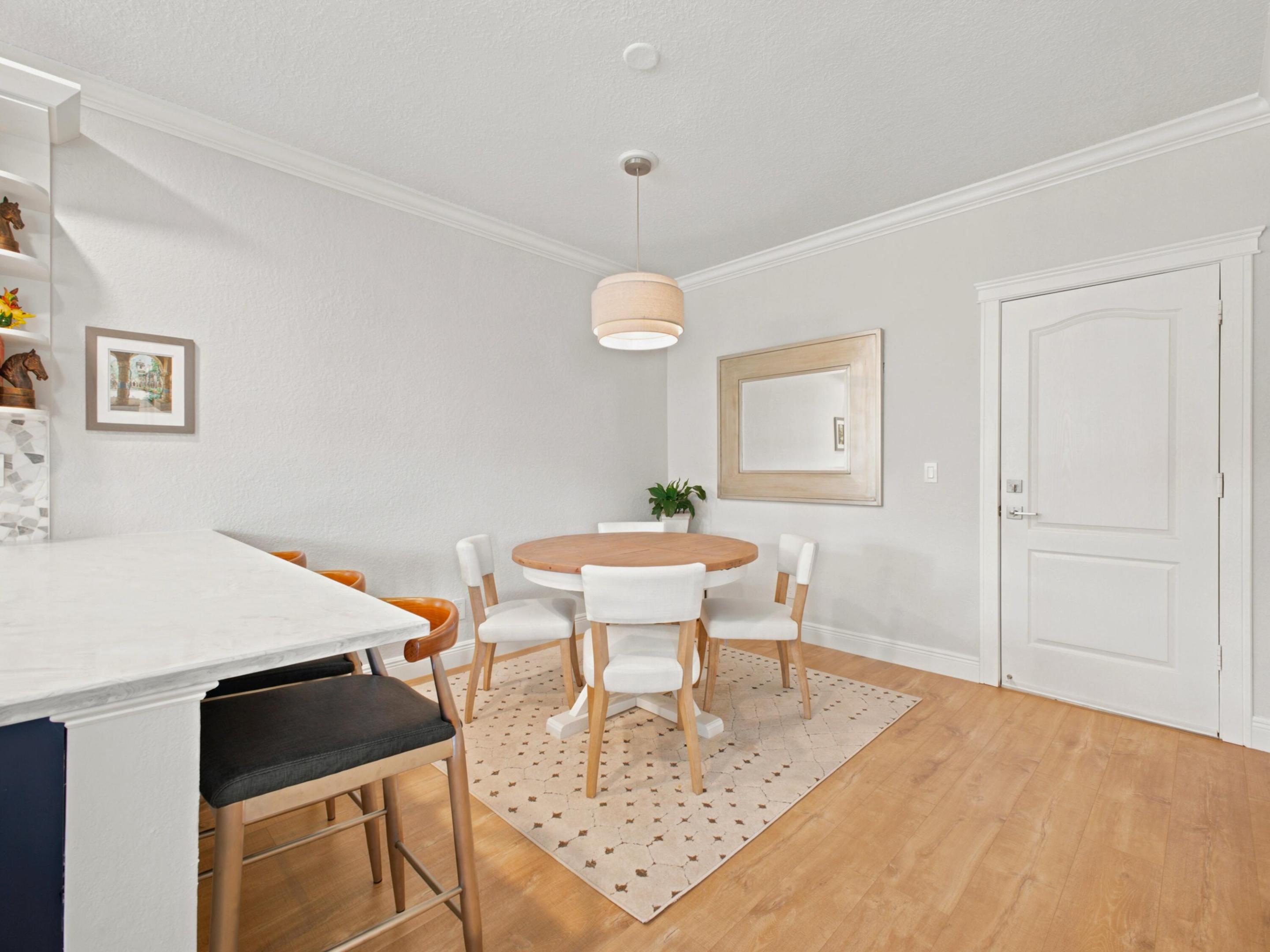 VERONA PALMS - Residential