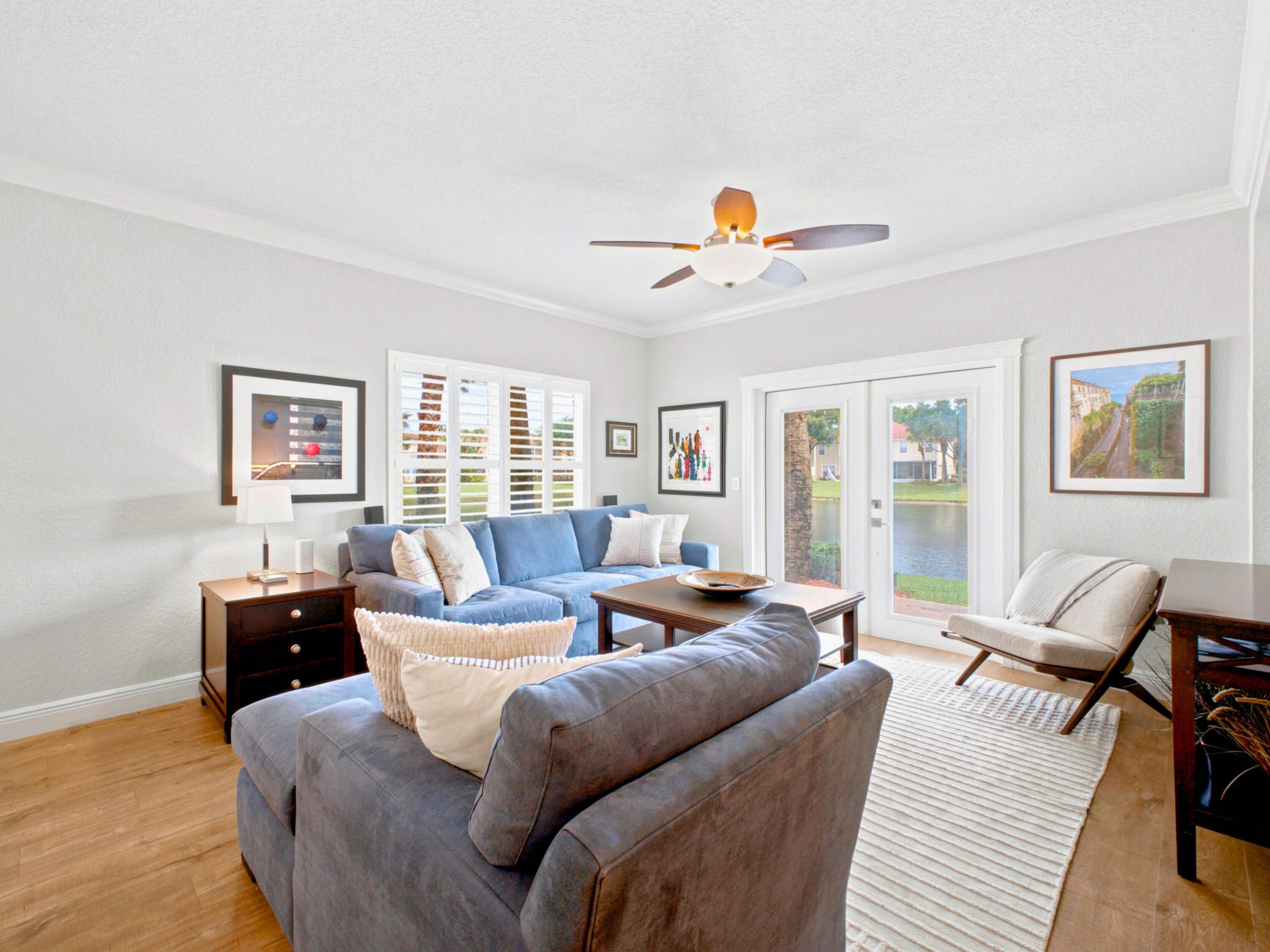 VERONA PALMS - Residential