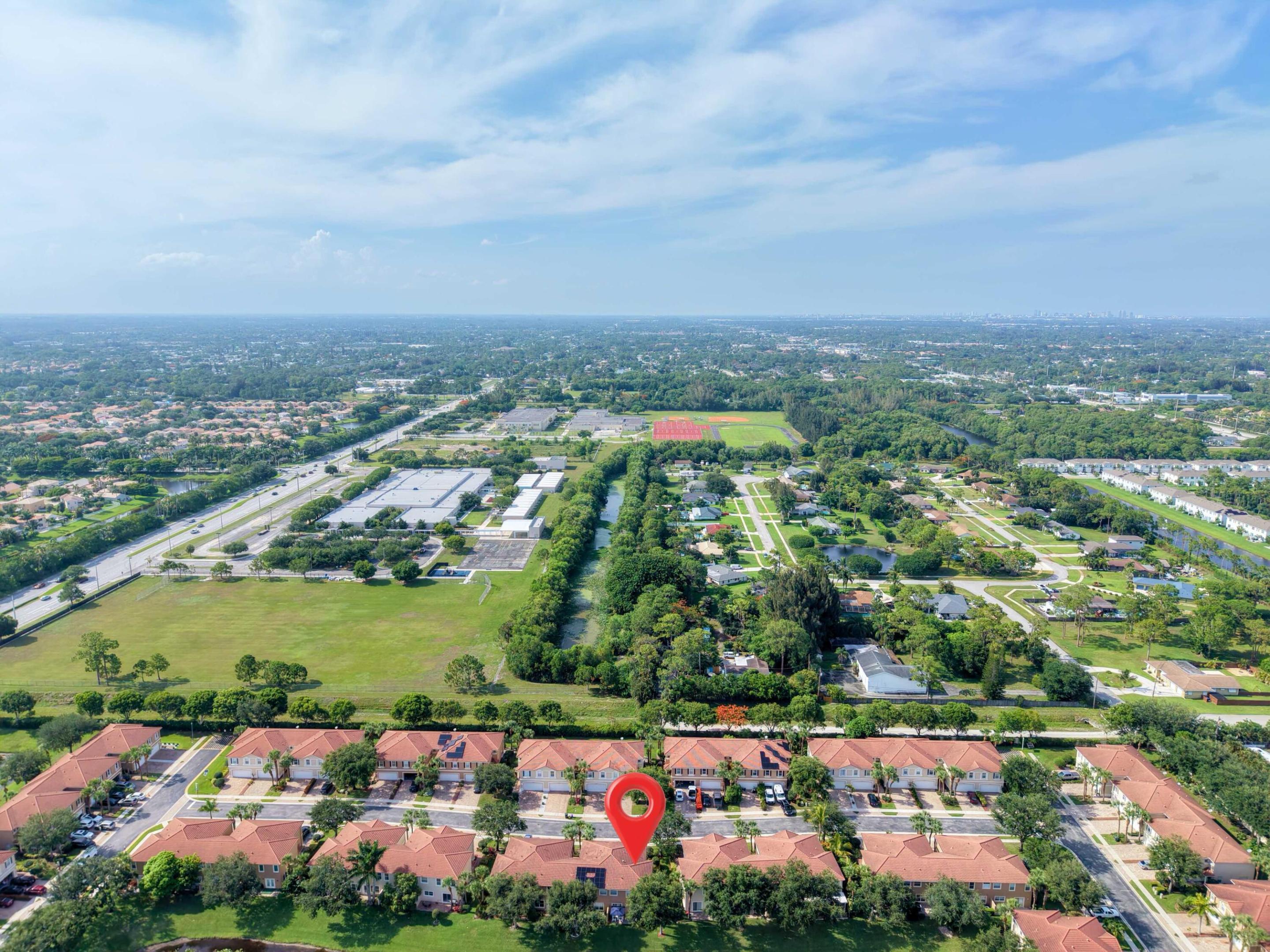 VERONA PALMS - Residential
