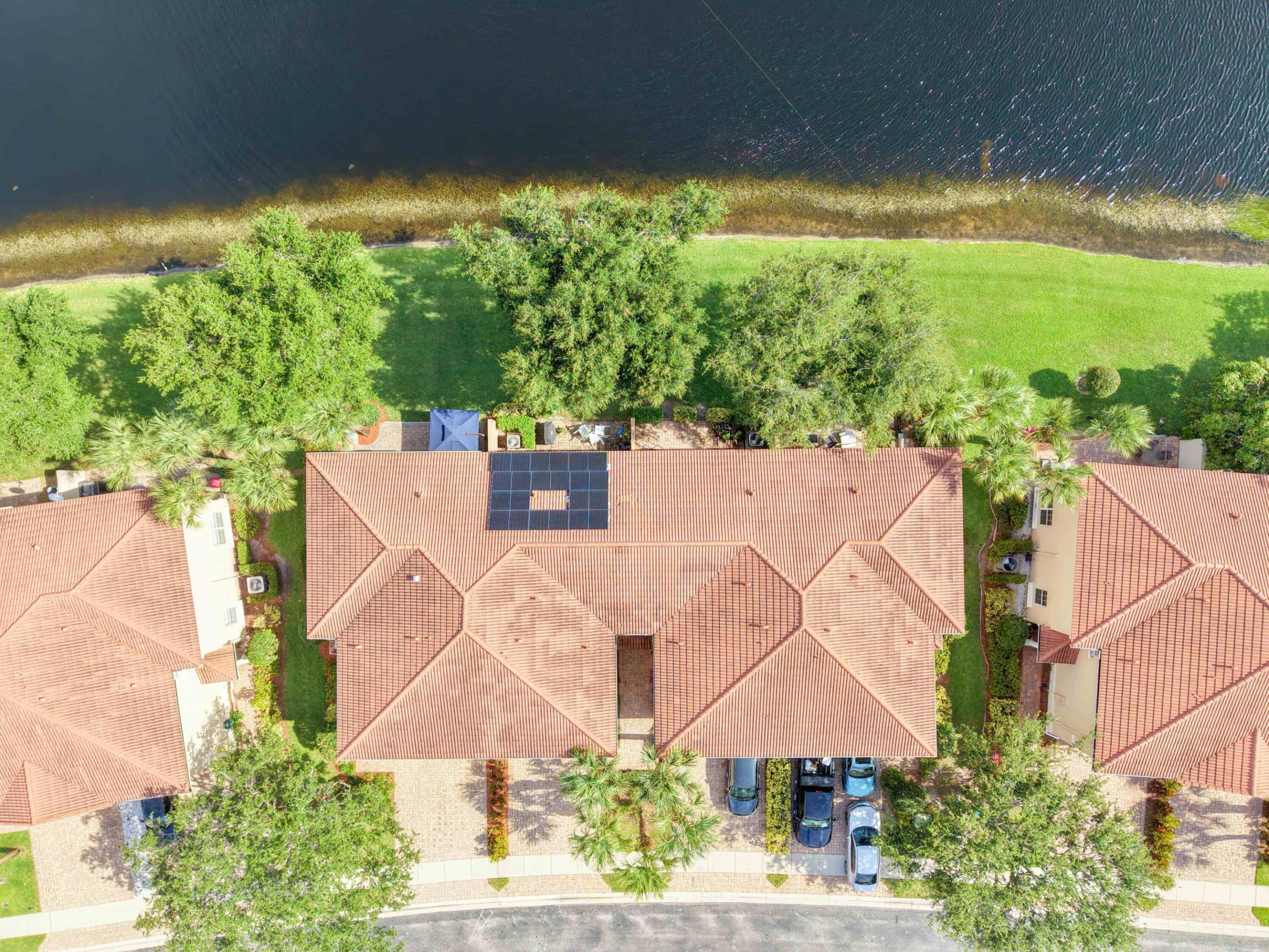 VERONA PALMS - Residential