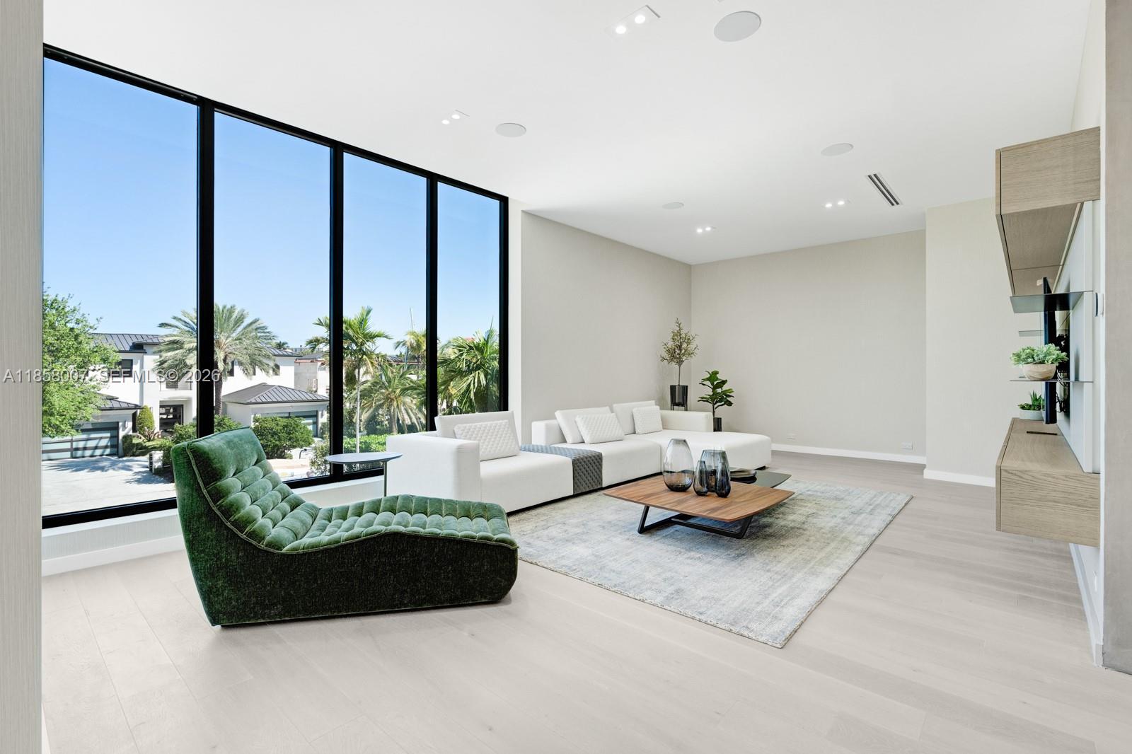 GOLDEN ISLES ESTATES - Residential