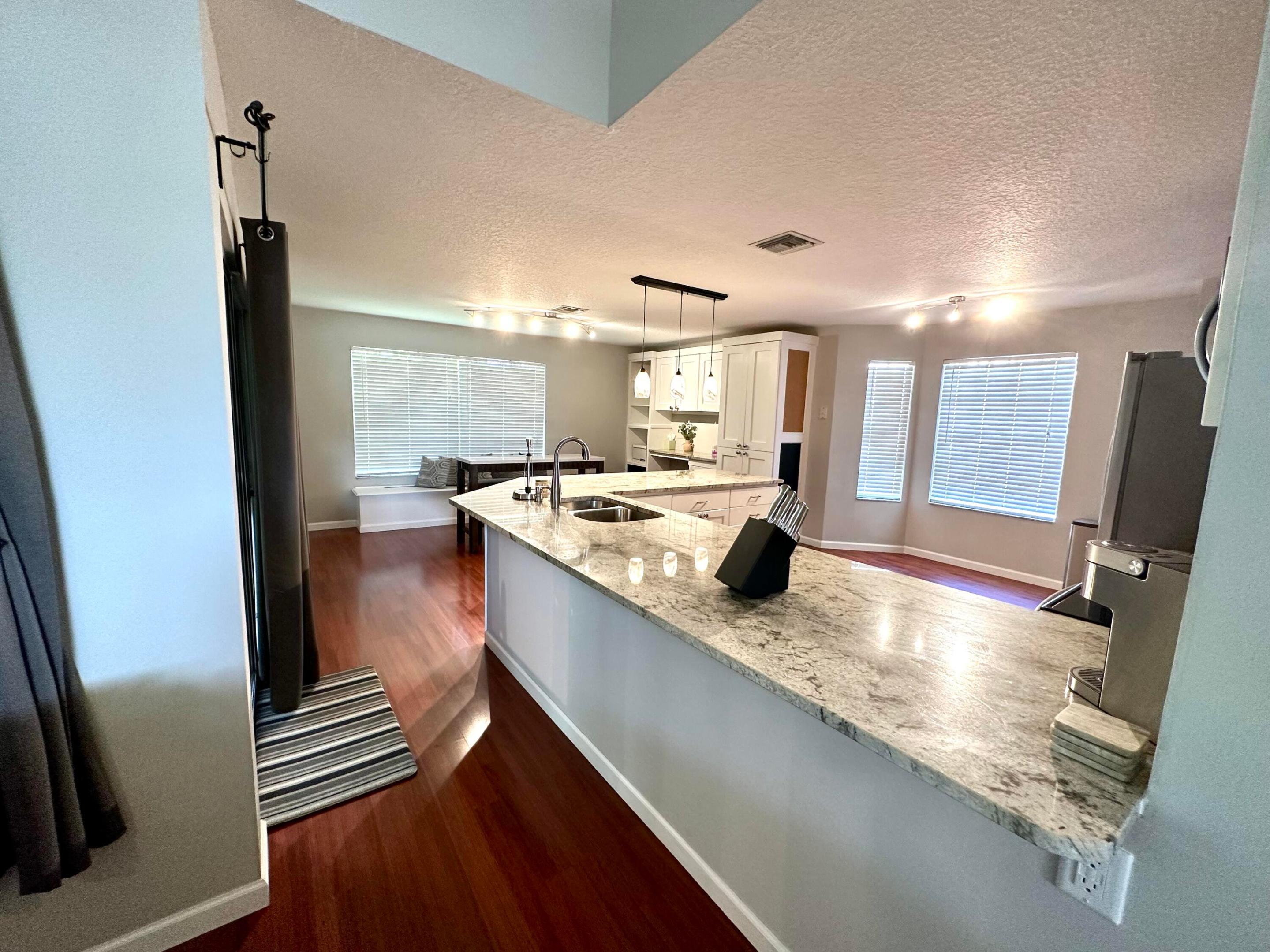 EMERALD FOREST OF WELLINGTON - Residential Lease