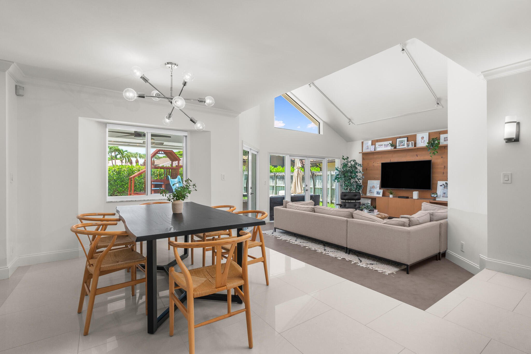 La Joya - Residential