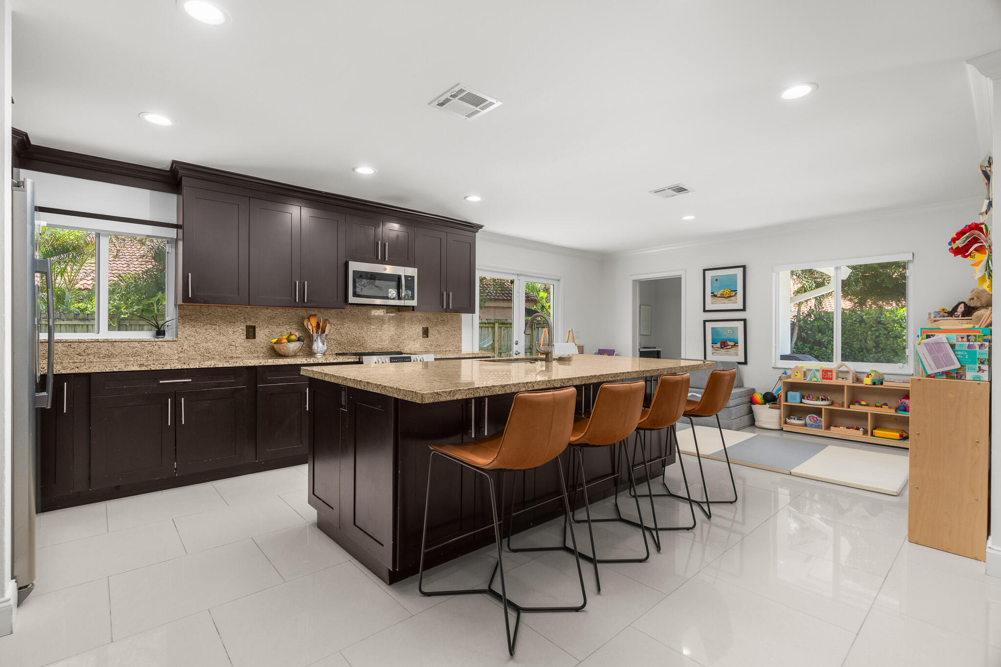 La Joya - Residential