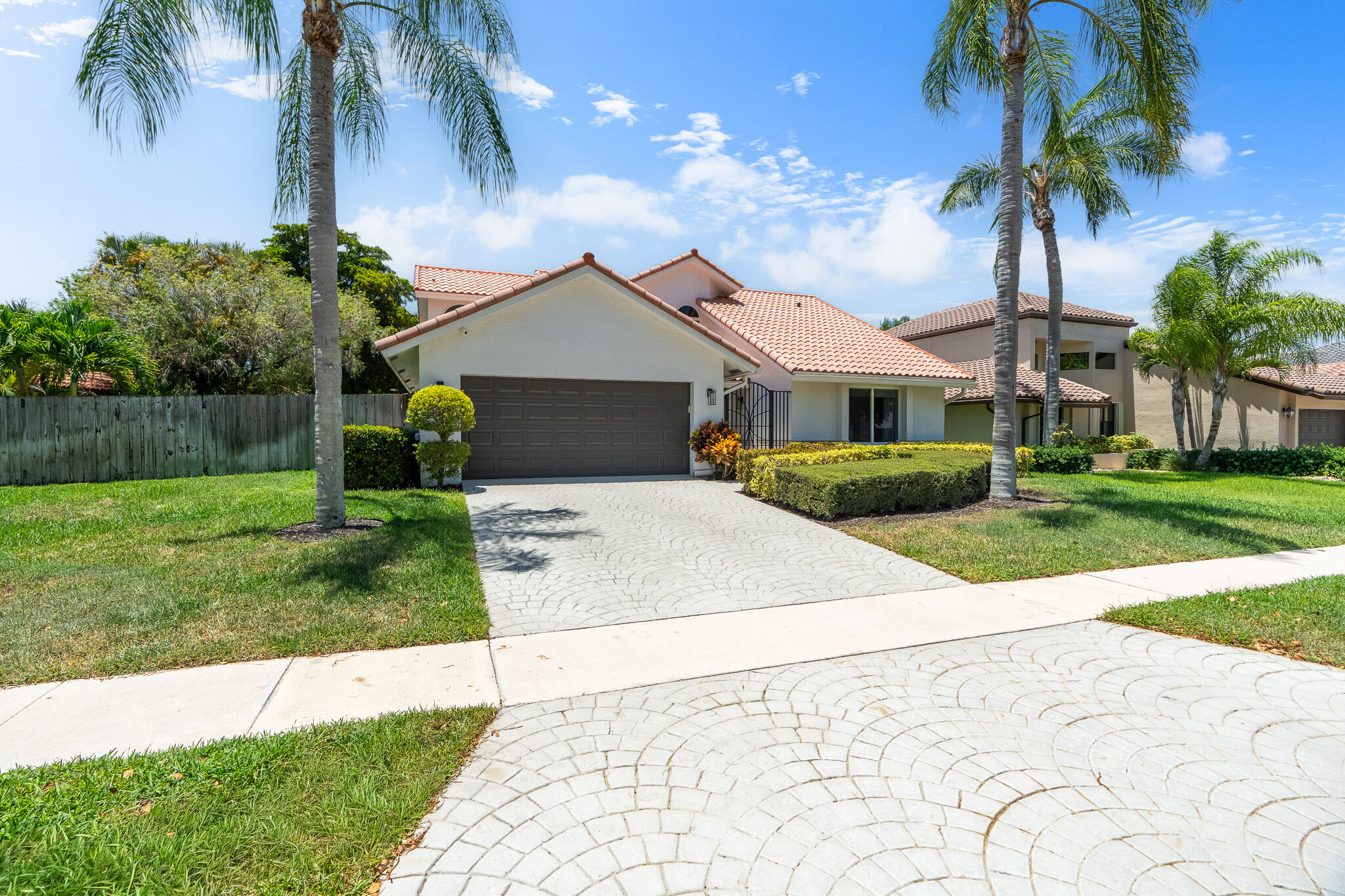 La Joya - Residential
