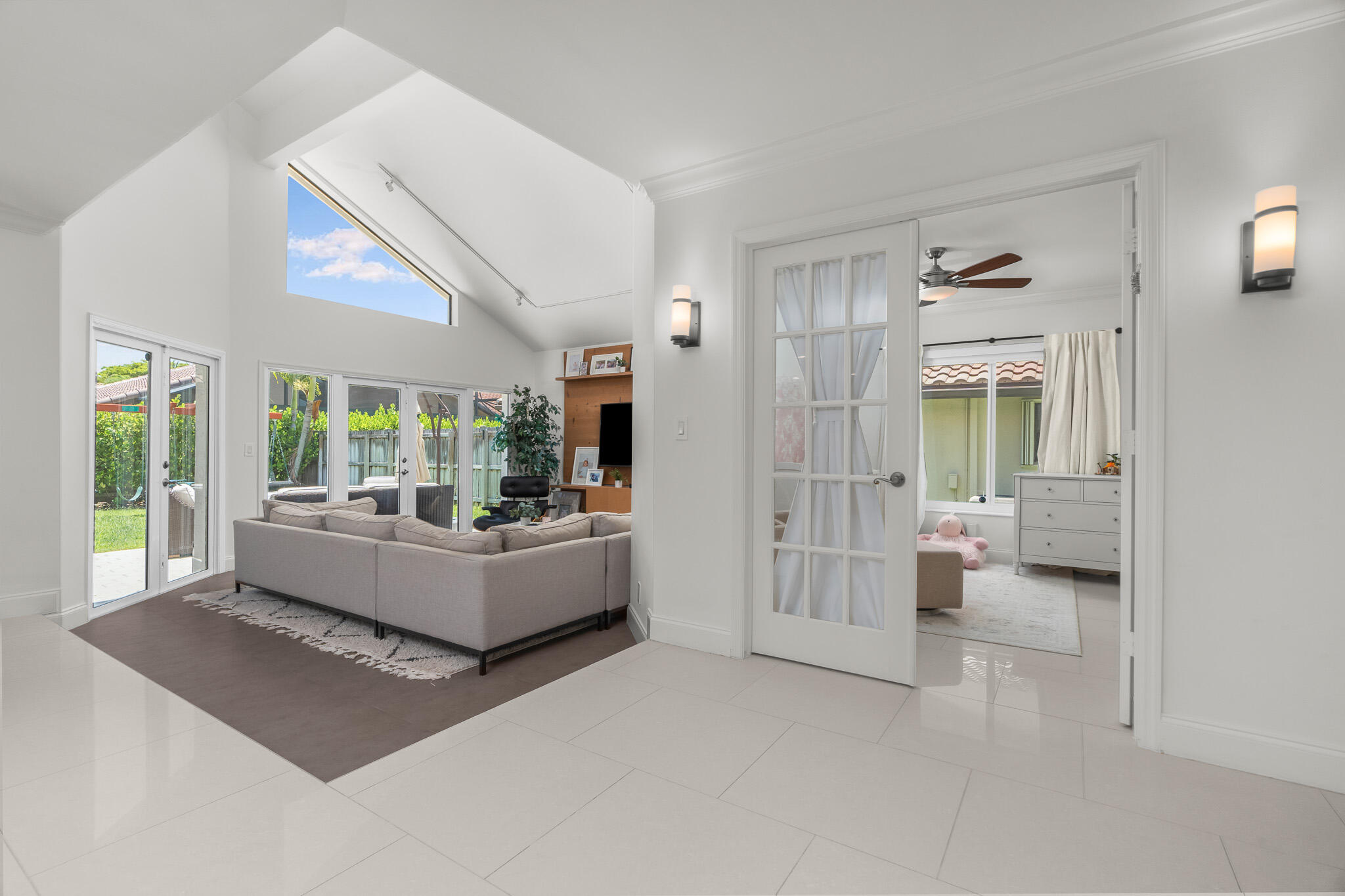 La Joya - Residential