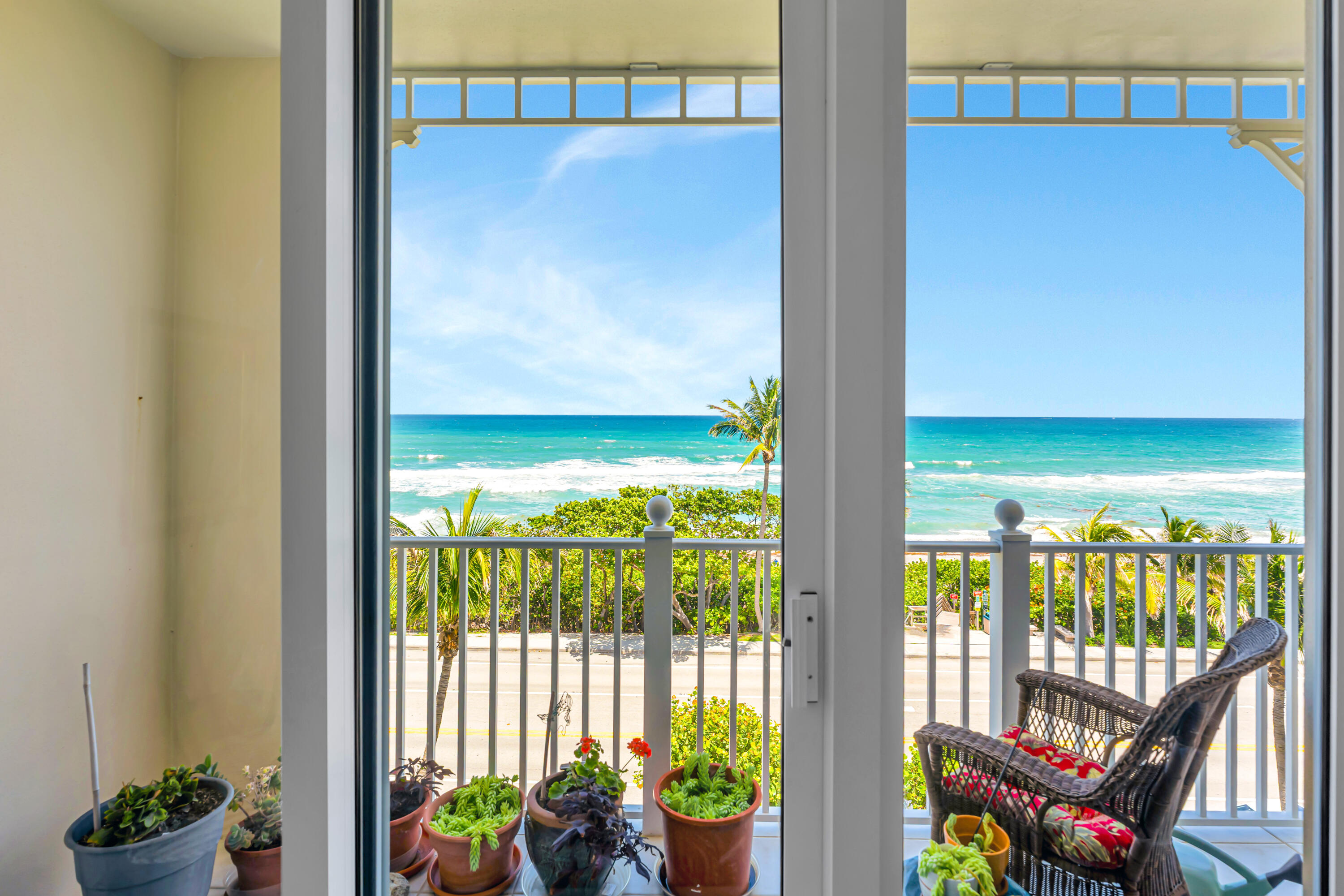 JUPITER OCEAN GRANDE 1 CONDO - Residential