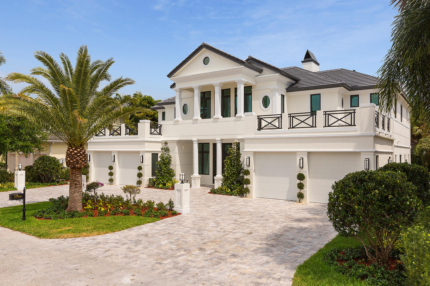 ROYAL PALM YACHT & COUNTRY CLUB - Residential