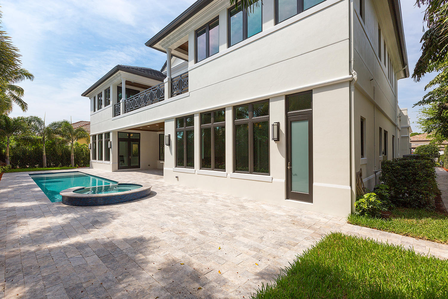 ROYAL PALM YACHT & COUNTRY CLUB - Residential