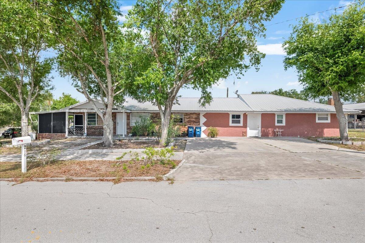 LAKEVIEW PLACE - Residential