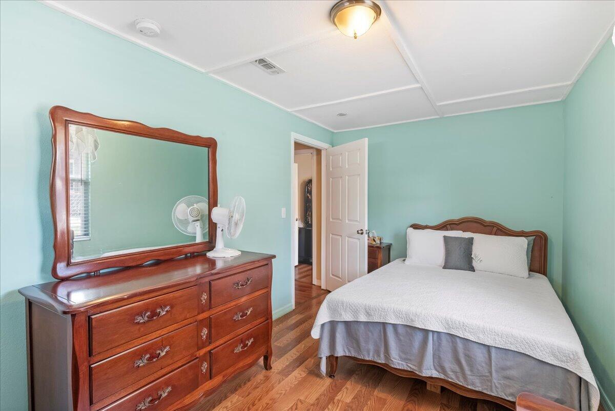 LAKEVIEW PLACE - Residential