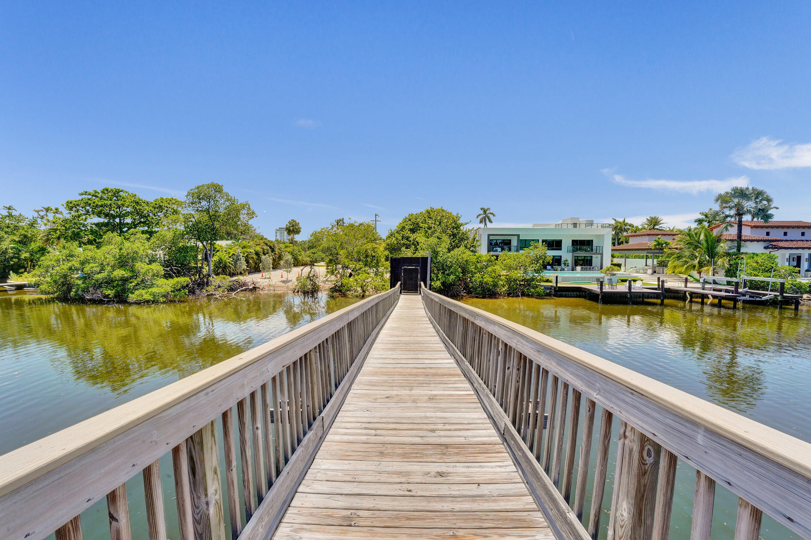 HARBOR BEACH - Residential