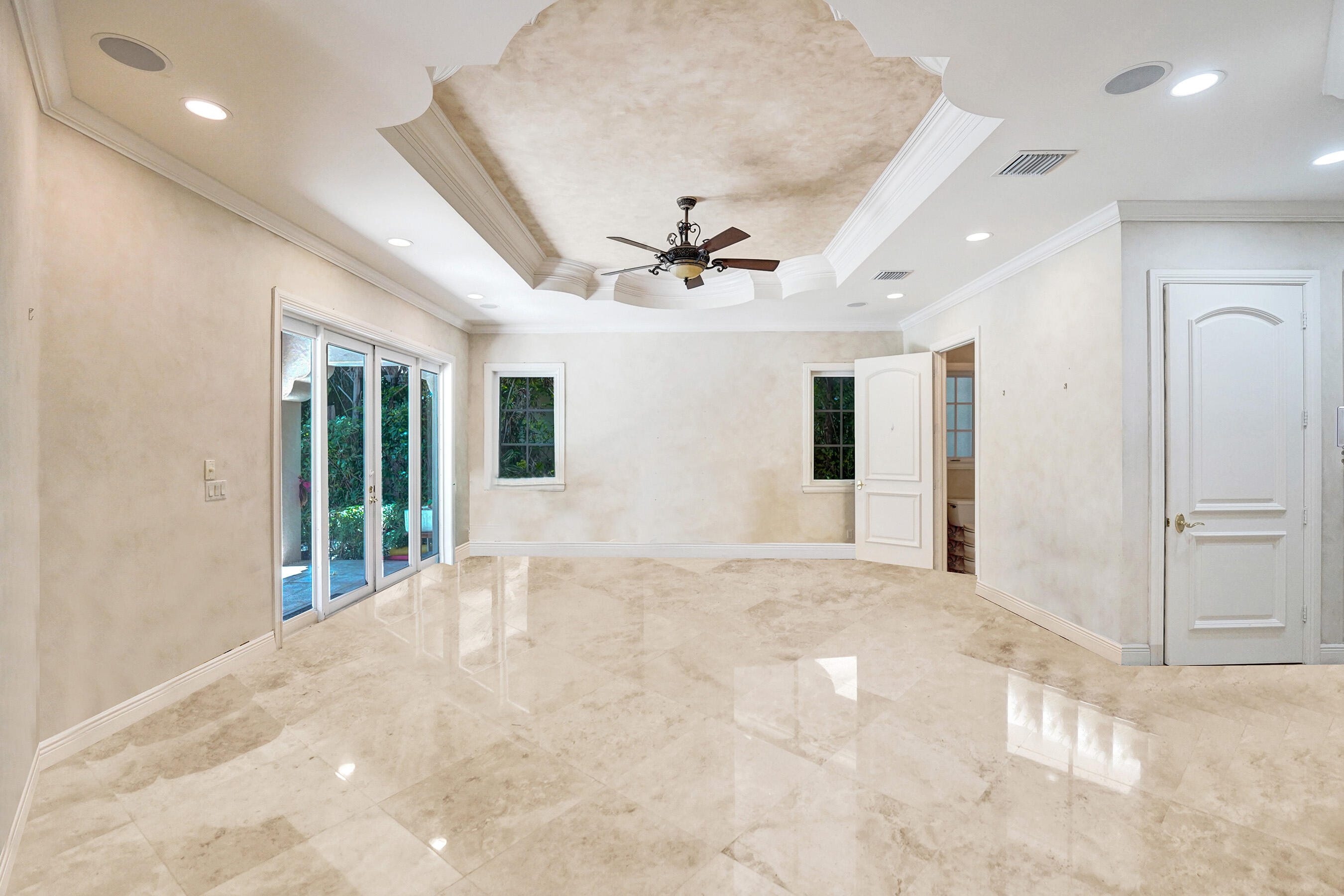 HARBOR BEACH - Residential