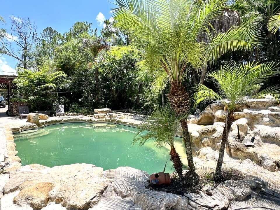 UNINCORPORATED LOXAHATCHEE - Residential
