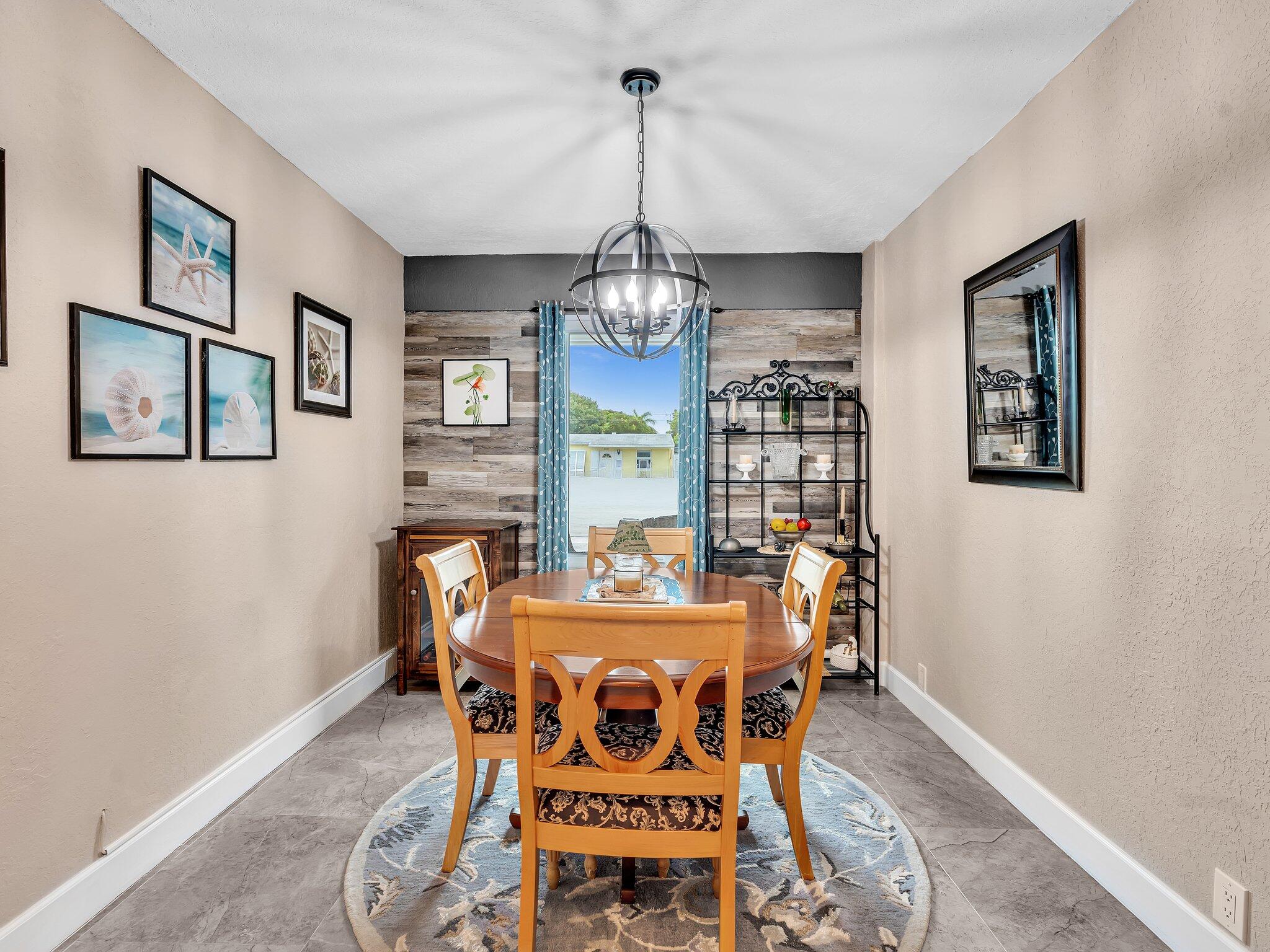 COLLIER MANOR 4TH ADD - Residential
